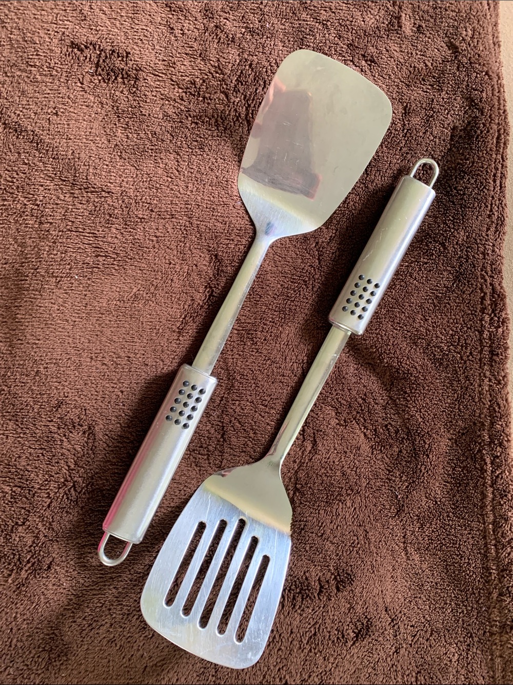 INOX stainless steel (18/8) spatulas (2) - in great condition!  👏🏻⭐️